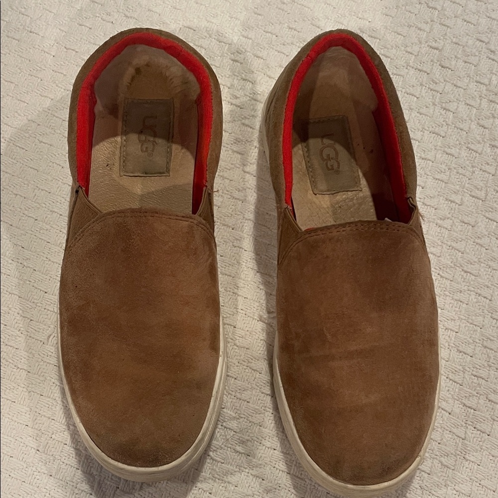 UGG Women’s Tan Suede Slip-Ons with Red Lining